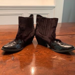 Very Volatile Black Cowboy Booties size 6.5